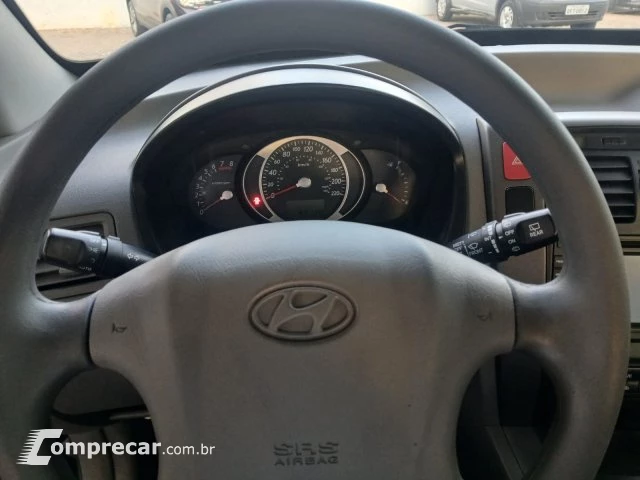 TUCSON - 2.0 MPFI GLS 16V 143CV 2WD 4P AUTOMÁTICO