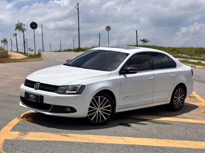 Jetta 2.0 Comfortline Tiptronic (Flex)
