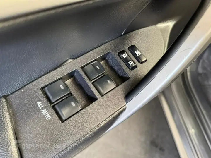 COROLLA 2.0 XEI 16V FLEX 4P AUTOMATICO