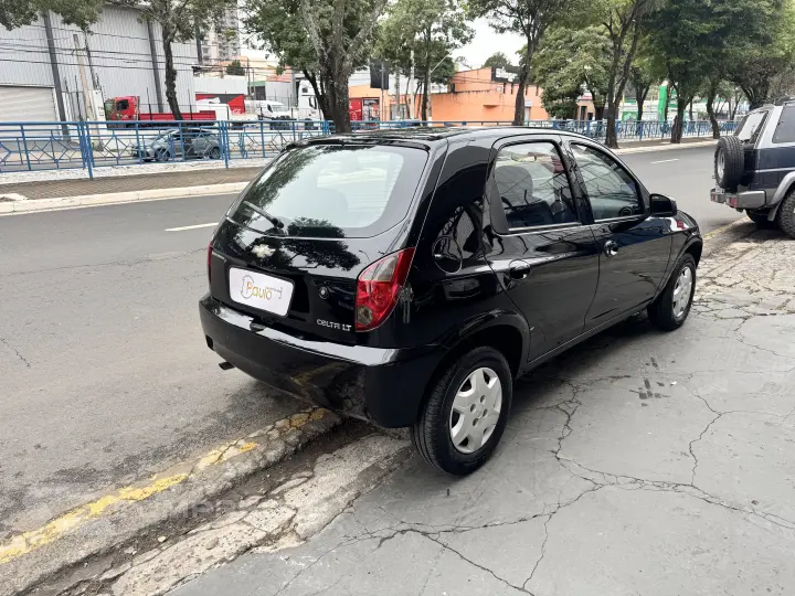 CELTA 1.0 MPFI LT 8V