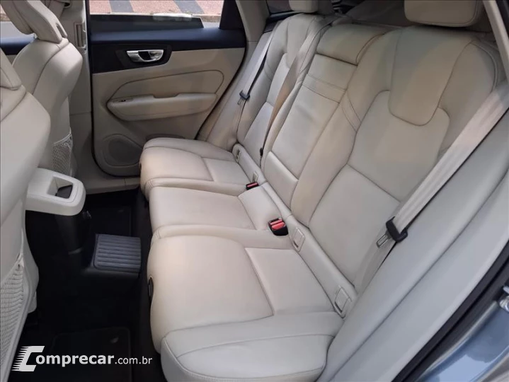 XC60 2.0 T8 Hybrid Momentum AWD Geartronic