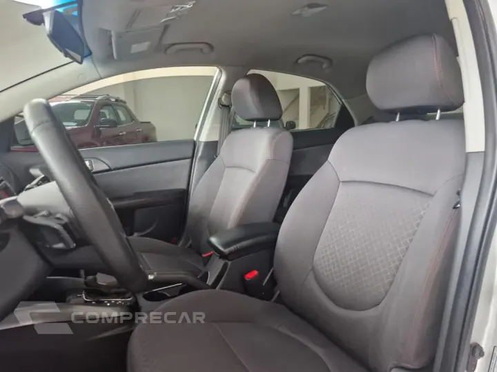 Cerato Sedan 1.6 16V 4P SX3 AUTOMÁTICO