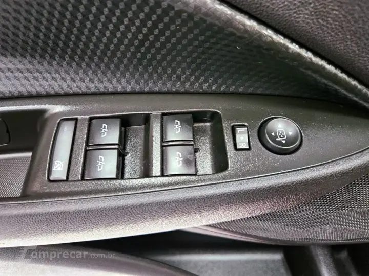 ONIX HATCH LTZ 1.0 12V TB Flex 5p Mec.