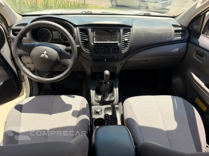 L200 TRITON 2.4 16V TURBO DIESEL GL CD 4X4 MANUAL