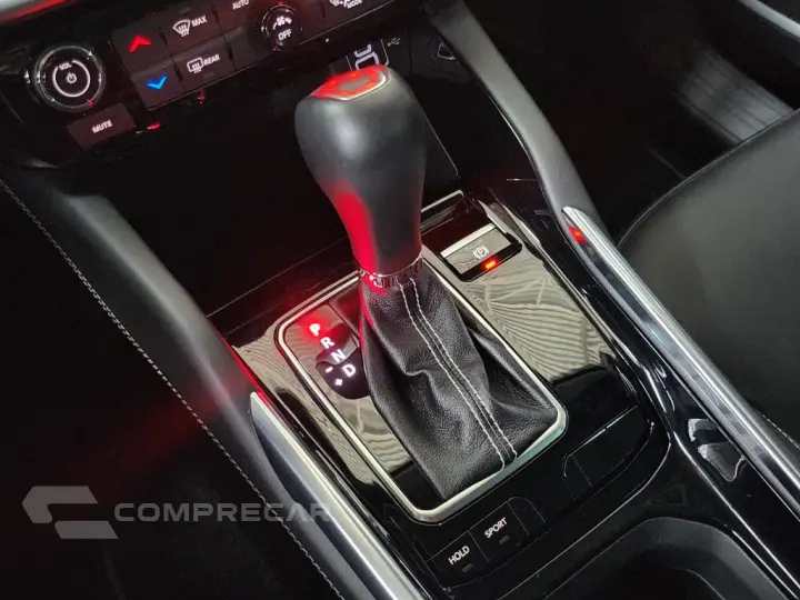 COMMANDER 1.3 T270 TURBO FLEX LONGITUDE AT6