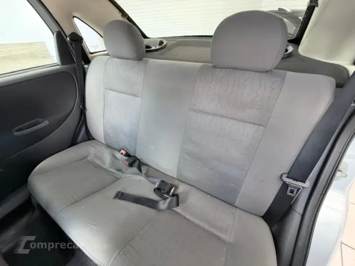 CORSA 1.0 MPFI Maxx Sedan 8V