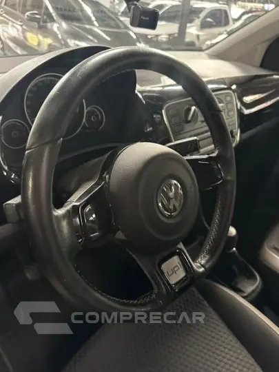 UP! CROSS 1.0 TSI TOTAL FLEX MEC. 4P