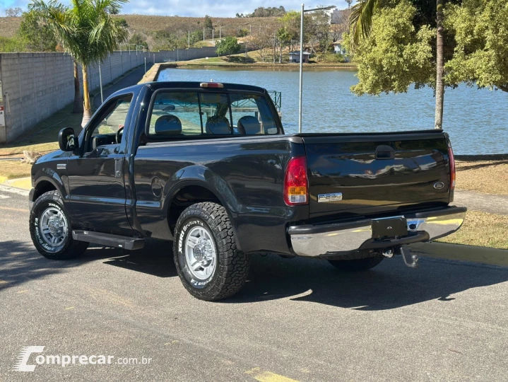 F-250 3.9 XLT 4X2 CS DIESEL 2P MANUAL