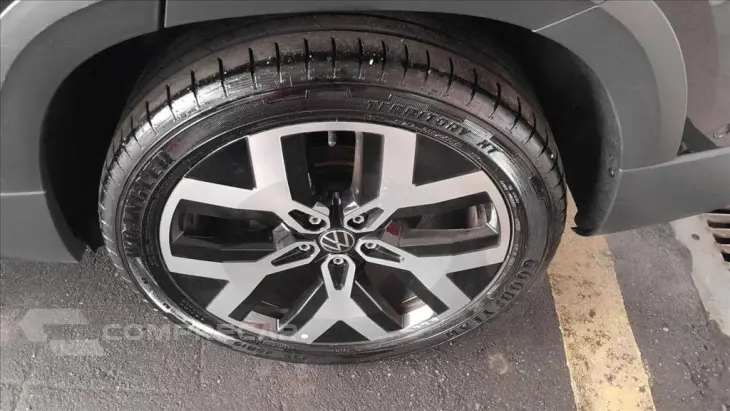 TAOS 1.4 250 TSI TOTAL FLEX HIGHLINE AUTOMÁTICO