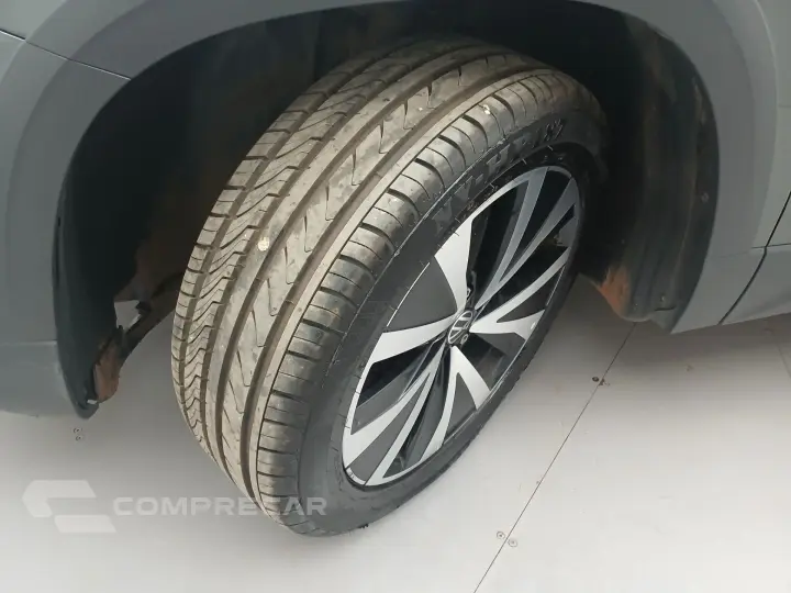 TAOS 1.4 250 TSI TOTAL FLEX COMFORTLINE AUTOMÁTICO