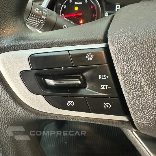 ONIX SEDAN Plus LT 1.0 12V Flex 4p Mec.