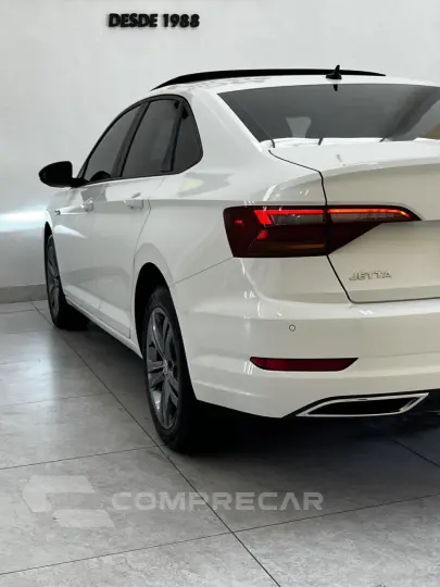 Jetta 1.4 4P 250 TSI R-LINE AUTOMÁTICO