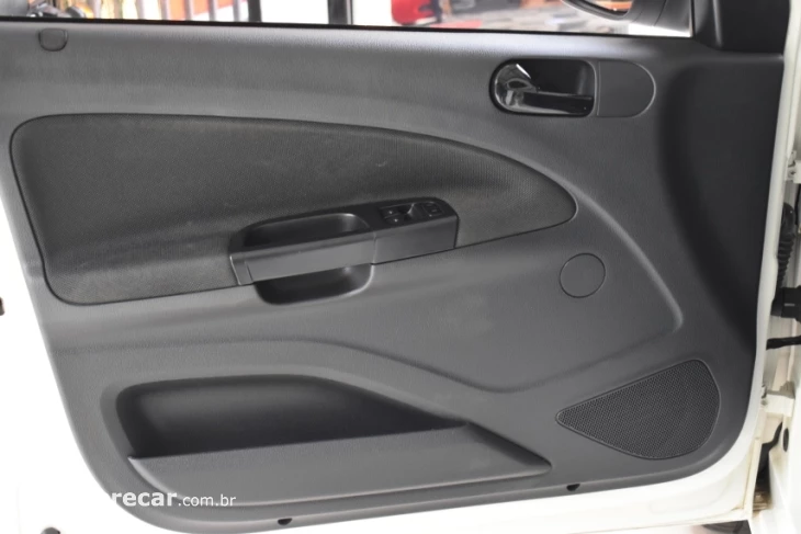 VOYAGE 1.0 12V MPI Totalflex