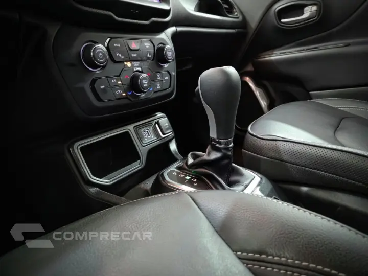 RENEGADE 1.3 T270 TURBO FLEX LONGITUDE AT6