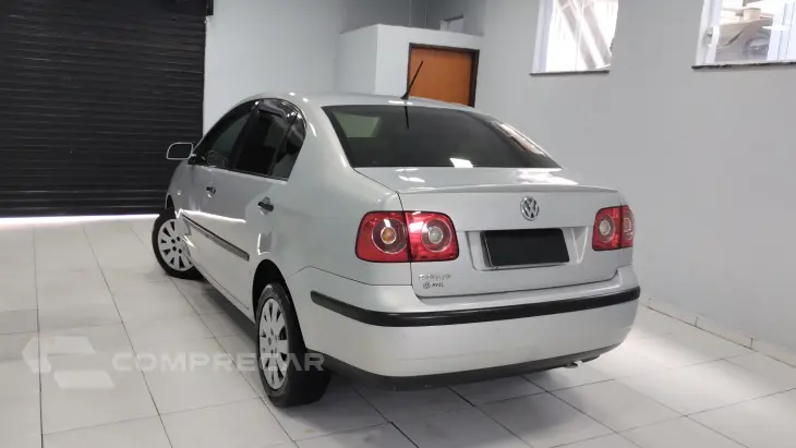POLO SEDAN 1.6 MI 8V