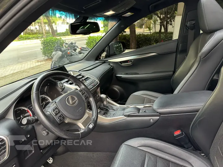 NX 200T 2.0 F-sport 4X4 16V Turbo