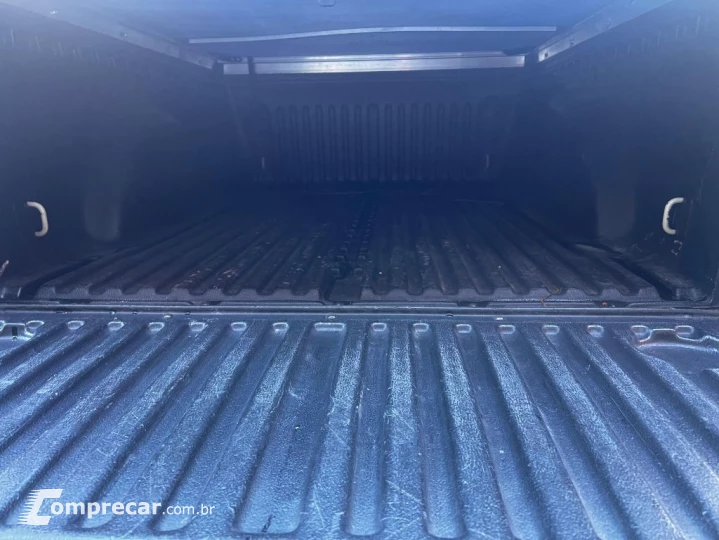 Saveiro Robust 1.6 Total Flex 8V