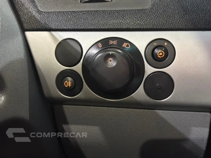 VECTRA 2.0 MPFI ELEGANCE 8V 140CV FLEX 4P AUTOMÁTICO