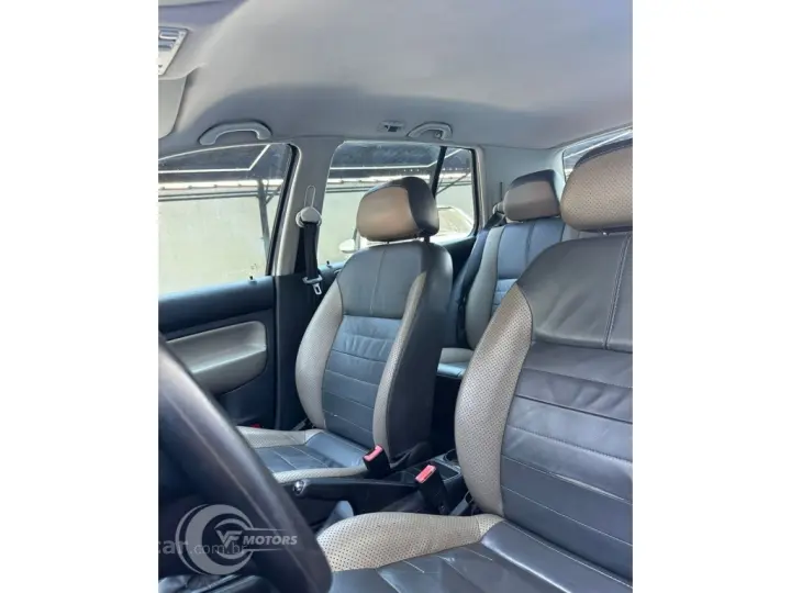 GOLF 1.6 MI SPORTLINE 8V FLEX 4P MANUAL