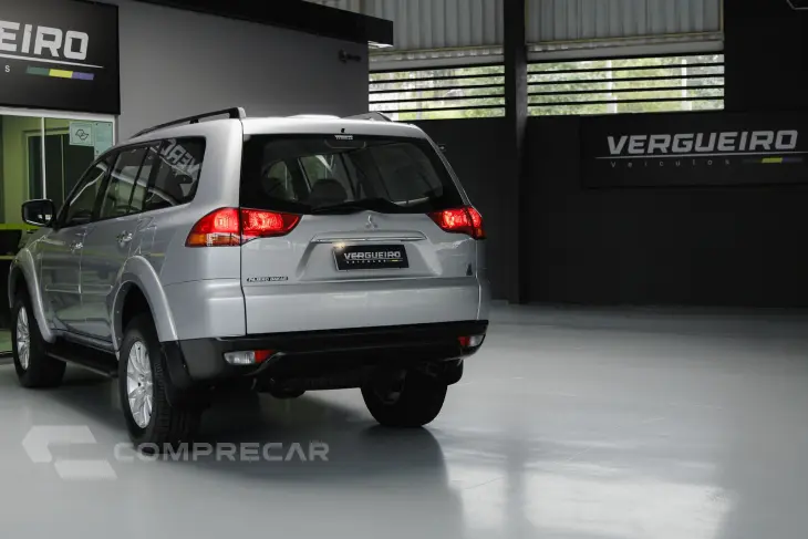 PAJERO DAKAR 3.2 HPE 4X4 7 Lugares 16V Turbo Intercooler