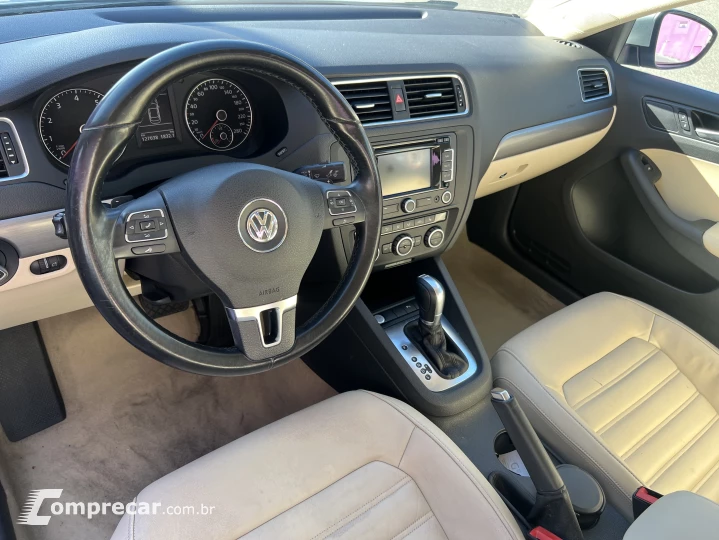 JETTA 2.0 TSI Highline 211cv