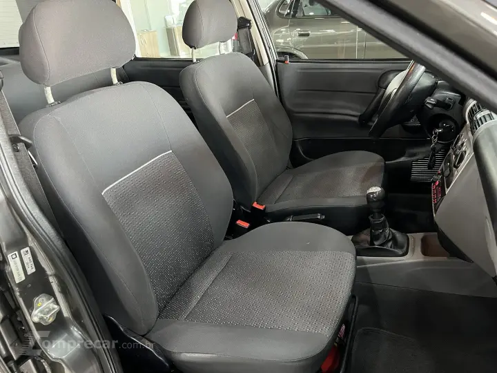 CLASSIC 1.0 MPFI ADVANTAGE 8V FLEX 4P MANUAL