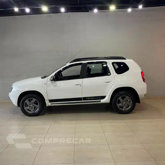 DUSTER TECHROAD 2.0 Hi-Flex 16V Aut.