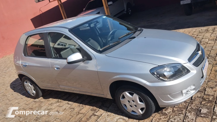 CELTA 1.0 MPFI LT 8V