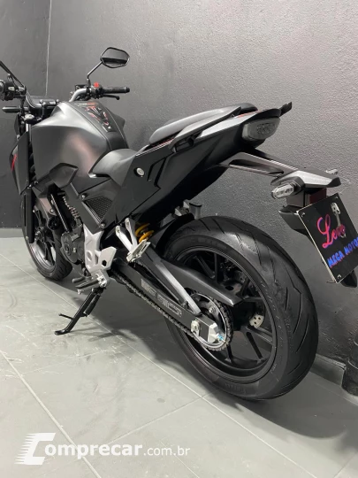 CB 300 F CBS
