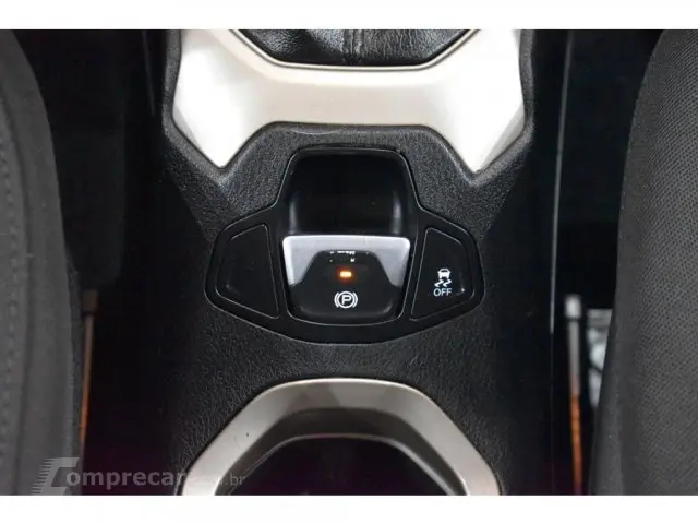 RENEGADE - 1.8 16V LONGITUDE 4P AUTOMÁTICO
