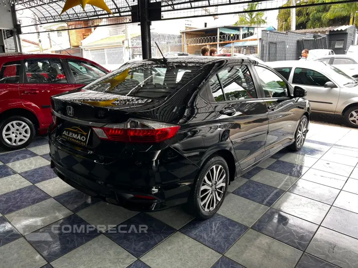 CITY 1.5 LX Sedan 16V