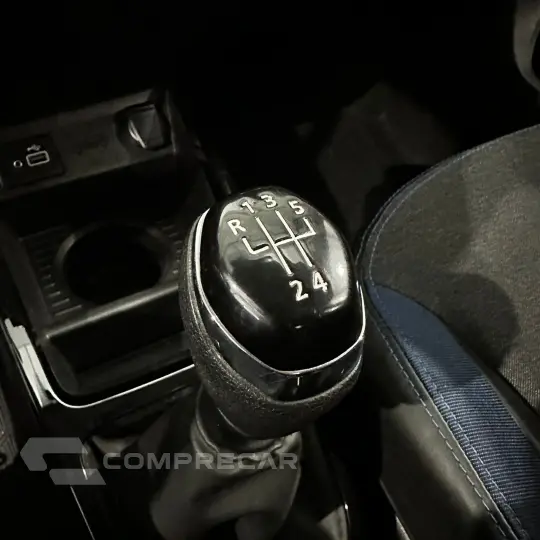 Kwid KWID Intense 1.0 Flex 12V 5p Mec.