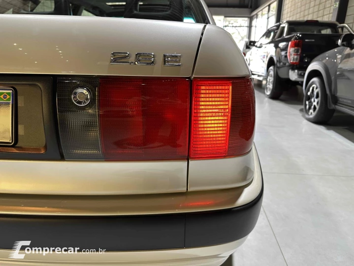 80 2.6 E V6 GASOLINA 4P AUTOMÁTICO