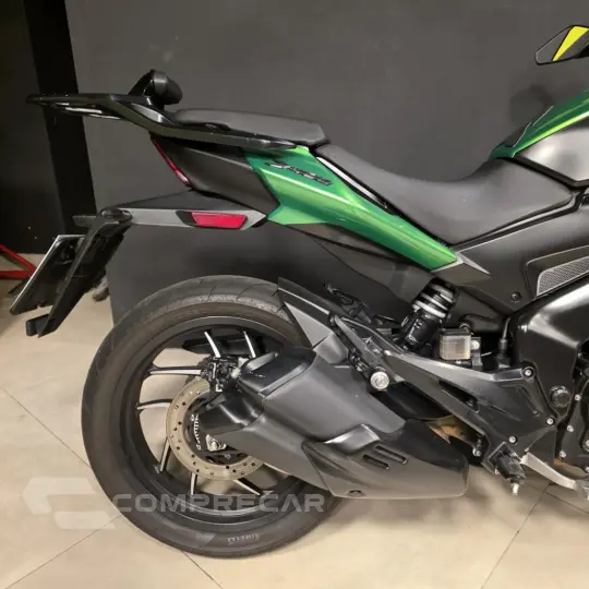 DOMINAR 400