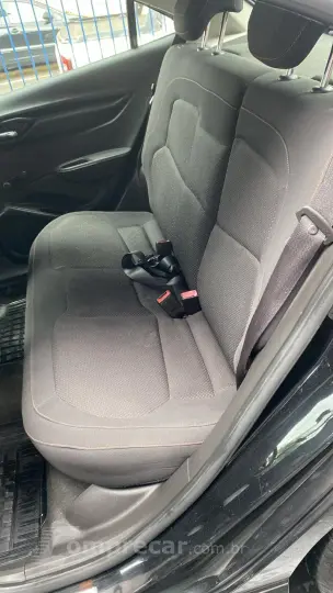 Onix Hatch 1.4 4P FLEX LT