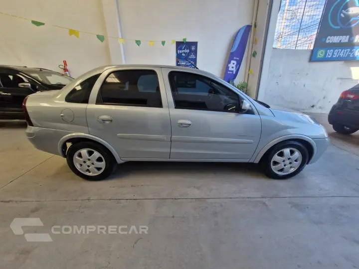 CORSA 1.4 MPFI Premium Sedan 8V