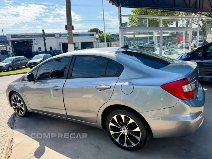 Civic 2.0 16V 4P FLEX LXR AUTOMÁTICO