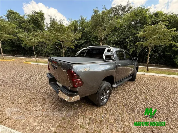 HILUX 2.8 D-4D TURBO DIESEL CD SR 4X4 AUTOMÁTICO