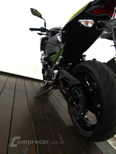 KAWASAKI Z400