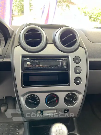 FIESTA 1.6 MPI Class Sedan 8V