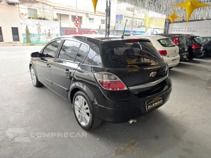 VECTRA 2.0 MPFI GT Hatch 8V
