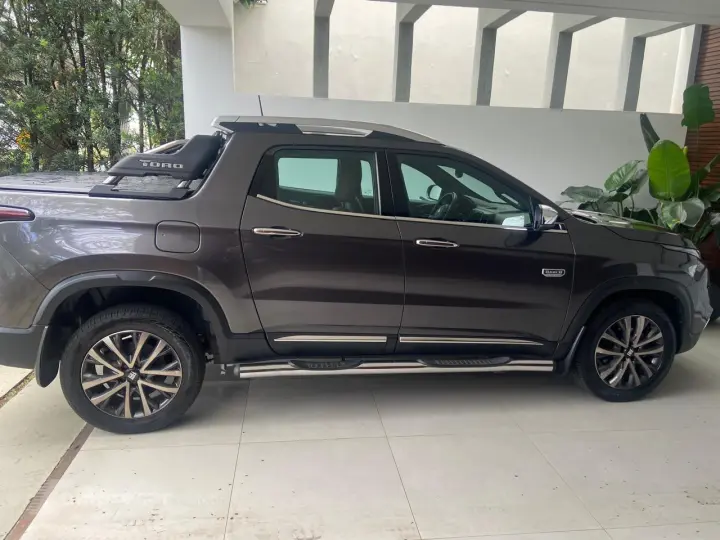 TORO 2.0 16V Turbo Ranch 4WD AT9