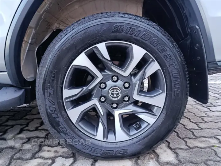 HILUX SW4 2.8 D-4D TURBO DIESEL SRX PLATINUM 4X4