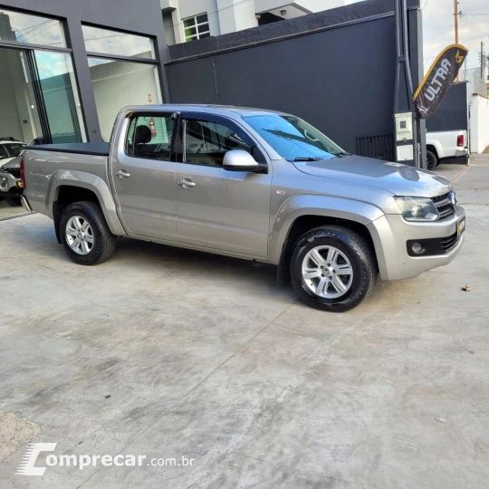 AMAROK Trendline CD 2.0 TDI 4X4 Dies Aut