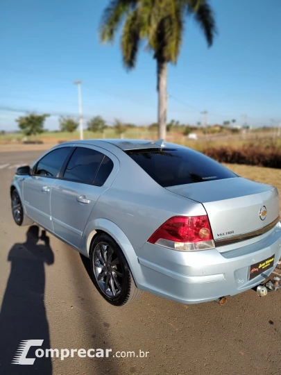 VECTRA 2.0 MPFI Elegance 8V
