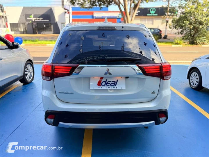 OUTLANDER 2.0 16V GASOLINA 4P AUTOMÁTICO
