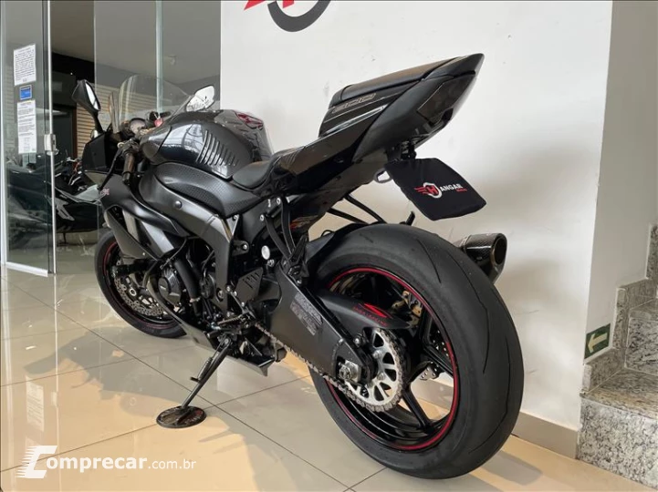 NINJA ZX-6R