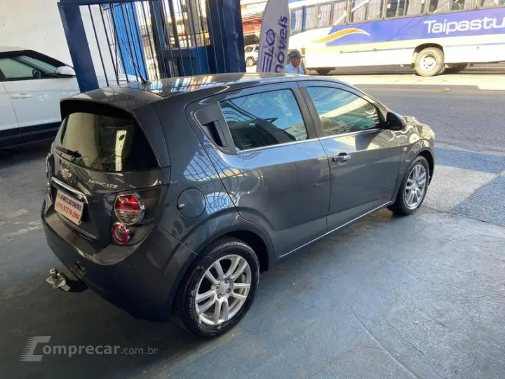 CHEV SONIC LTZ HB MT