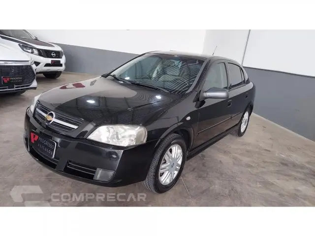 ASTRA HATCH - 2.0 MPFI 8V 4P MANUAL