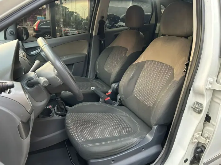 Grand Siena ESSENCE 1.6 Flex 16V